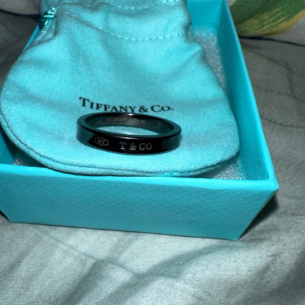 Men’s Tiffany & Co 1837 black titanium ring